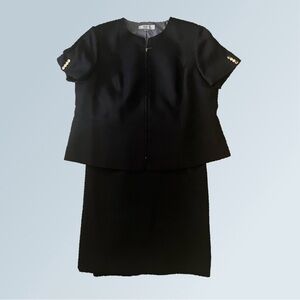 Tahari Skirt Suit